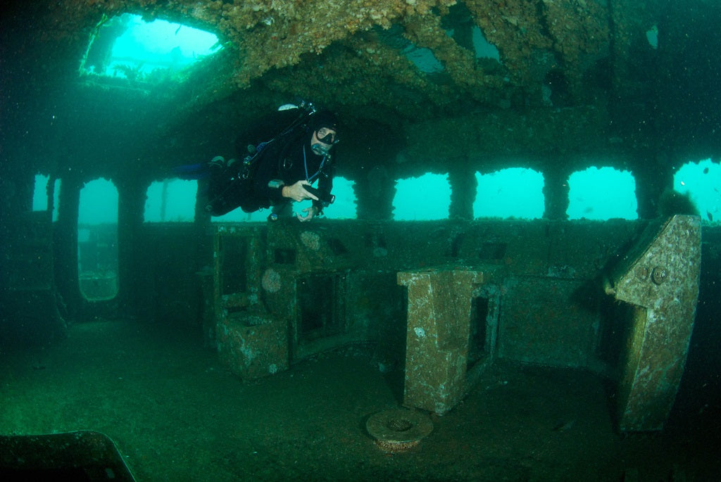 RIDE DIVE Terrigal, NSW - dive the ex HMAS Adelaide - 27th to 29th March 2020